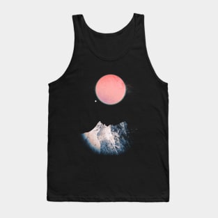 A pink orb Tank Top